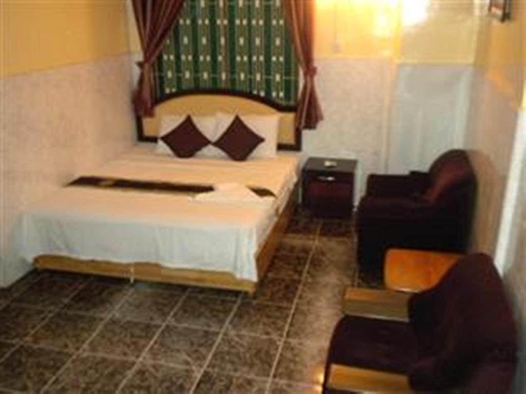 Golden Boat Guesthouse Phnom Penh Exterior photo